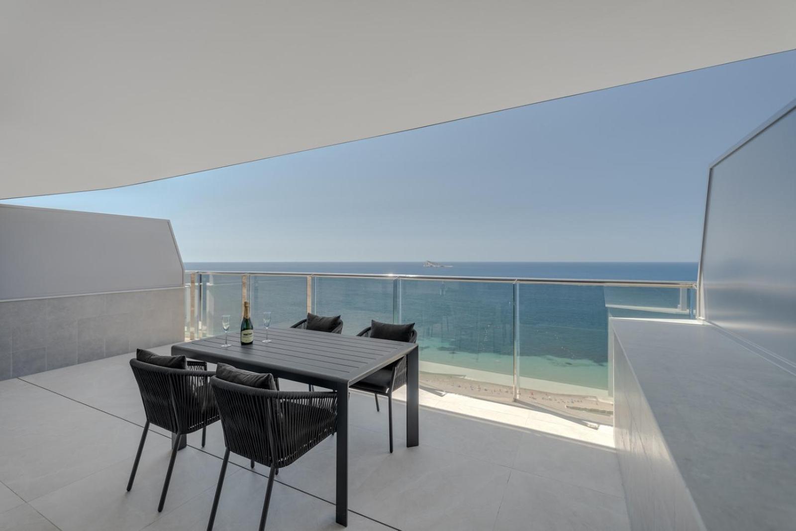 Sunset Cliffs Retreat By Costa Activa Breathtaking Sea Views & Steps To The Beach Appartamento